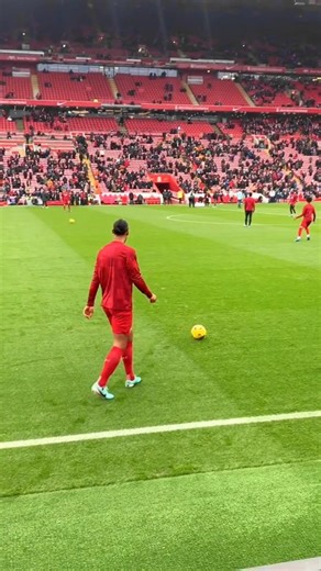 574K views · 14 reactions | Best CB in the league He may be 32, but Van Dijk is back to his best, finding incredible form this season. His domination in the air, success in the tackle and rediscovery of his incredible passing range are a marvel to see, and will prove crucial in our title charge this season. They tried to compare this guy to Dias and Saliba, the disrespect... Video via @jackgant1 #vvd #vandijk #anfield | Mentality Giants | Facebook