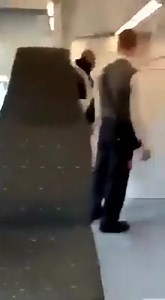 CHOQUANT : un homme sans billet AGRESSE un contrôleur 😡 | Institut pour la Justice