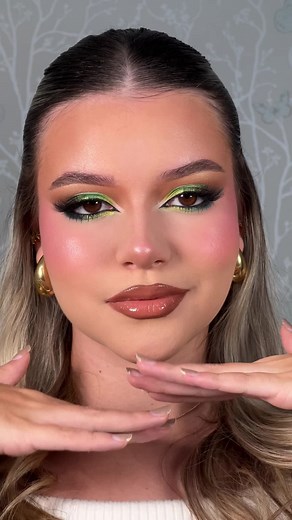 Green Makeup Tutorial: Step-by-Step Guide for a Stunning Look