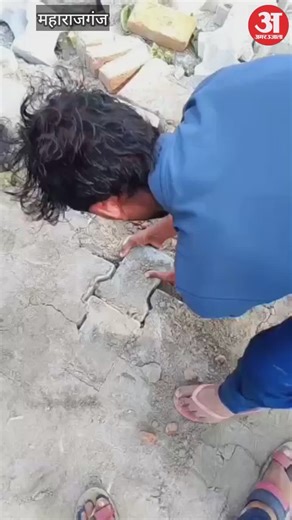 बगैर गिट्टी डाले सिल्ट पर बिछाई जा रही थी इंटरलॉकिंग ईट