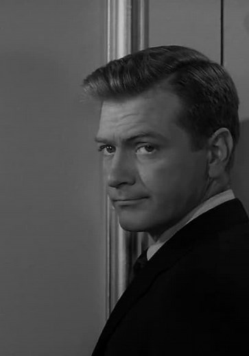 The Twilight Zone S01:E31 - The Chaser