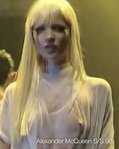 23 reactions | Kate Moss is one of the most iconic women of our time...