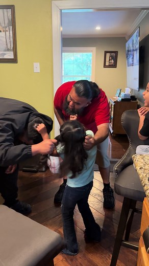 Youngest niece vs her two uncles! She handles hers! 😆#kidsoftiktok #neices #girlfight