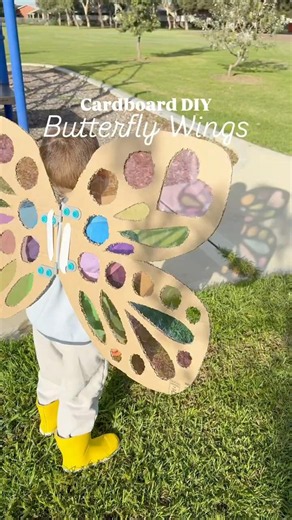 The perfect DIY summer activity! 🦋✨ #cardboard #tutorial