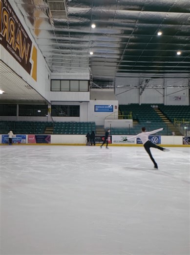 Master the Simple Broken Leg Spin in Ice Skating