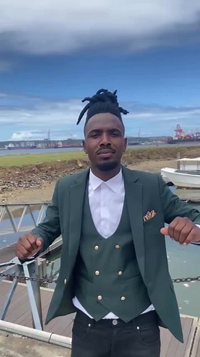 MusiholiQ UYOZE AWUCHITHE ft. Foliswa Vocalist & SeLuna ImbongiYabant Official Music Video