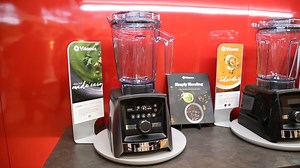 New Vitamix blenders talk to your smoothie containers