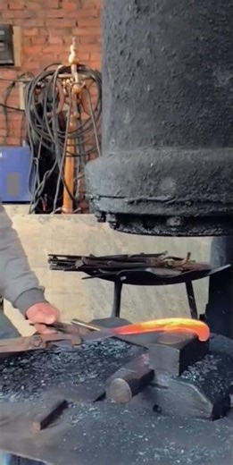 Extreme Force! Hot Metal Sheet Forming Using Hydraulic Hammer 🔧🔥”