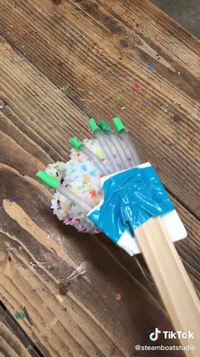 DIY Robotic Hand with Straws and String!