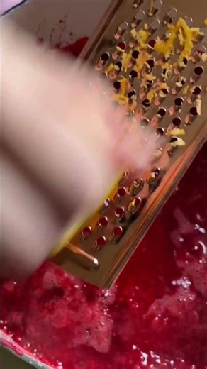 raspberry oatmeal bars #recipes on my ig