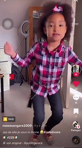 EPUI ELLE MAÎTRISE LES PAROLES HUM 😂😂😂🌍🌍🌍 https://bfan.link/hi-hi-hi Pour écouter la musique | Lil Jay Bingerack