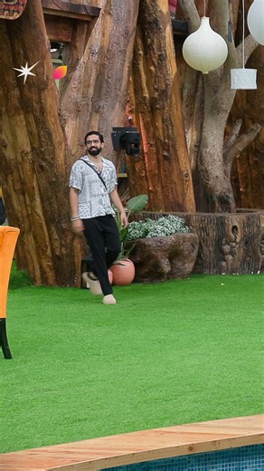 4.6M views · 167K reactions | Neelam kar rahi hai flirt, kya Amaal karega usse revert?  Dekhiye #BiggBoss19, Mon-Sun raat 9 baje JioHotstar aur 10:30 baje COLORS TV par. {BB, Bigg Boss, BB19, Bigg Boss 19} Gaurav Khanna Awez Darbar #AbhishekBajaj Nehal Chudasama #BaseerAli Tanya Mittal Ashnoor Kaur Zeishan Quadri #KunickaaSadanand #PranitMore The MriDul #NeelamGiri Farhana Bhat Amaal Mallik #ShehbazBadesha | Bigg Boss | Facebook