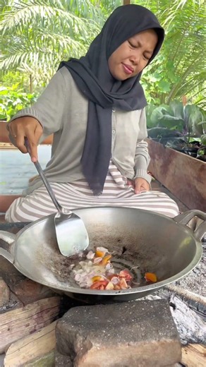 Masak Tumis Sayur Kangkung Pedas #hidupdidesa #cooking #tumiskangkung #masakankampung #shorts