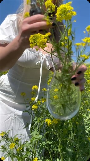 Emma Claire on Instagram: "@excavator.emma"