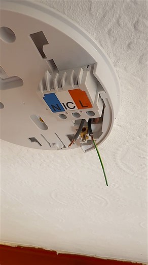 eFIXX on Instagram: "How Do Interlinked Smoke Detectors Work? What Are Interlinked Smoke Alarms? Interlinked smoke alarms are designed to keep your whole home protected - not just the room where the fire starts. When one alarm detects smoke, they all sound, giving you and your family the best possible chance to respond quickly. In this video, we explain what interlinked alarms are, how they work, and why they’re becoming an essential part of home fire safety. Whether you’re a homeowner, landlord