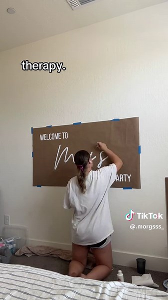 slowly turning into a banner account sorry! #fyp #foryou #gradszn #senior #graduate #smallbuisness #gradparty #banner #painting