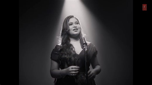 A song that aches long after it ends ⏳🖤 #Piya out now! https://bit.ly/Piya_ #tseries Sneha Shankar 𝗔𝗮𝘀𝗵𝗶 𝗦𝗮𝗵𝗻𝗶 #HardikBanga Abhijeet Srivastava #ShayraApoorva #PallavPatel | T-Series