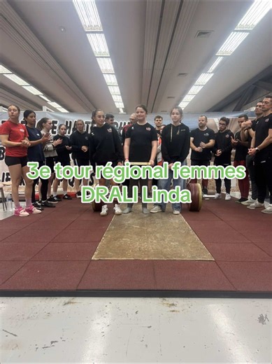 🥉 3ᵉ Tour Régional – Femmes par équipes DRALI Linda 🏋️‍♀️ Arraché : 43kg 🏋️‍♀️ Épaulé-jeté : 65kg 🔥 Total : 108kg 🤝 L’équipe régionale féminine conclut ce tour avec un total de 611,17 points. Une très belle performance collective, portée par un esprit d’équipe exemplaire tout au long de la compétition 💪🔥 Félicitations à toutes ! 👏 #Haltérophilie #Compétition #ÉquipeFéminine #Performance #EspritDEquipe 🏋️‍♀️💙