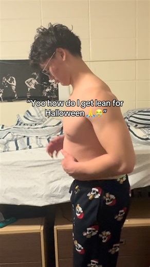 Jacob Jia on Instagram: "Method helps for Halloween 😭🙏 - - - - - #gym #explore #motivation #transformation #fitness #lifestyle #workout #aesthetic #weightloss"