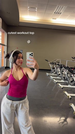 Berry Red: The Cutest Color for Workout Outfits