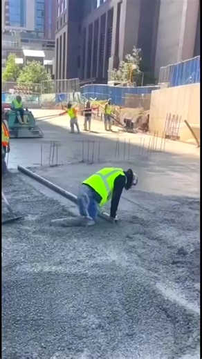 #256 How To Pour Concrete Like A Pro #reels #fyp | Urban Constructors