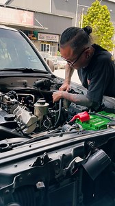 Toyota 1HD-FTE from the HD series. Some say it's Toyota's best diesel engine, and who are we to argue? Especially after we have rebuilt it and are hoping it does another half a million km. While others might 'rebuild' with knock-off parts and guesswork instead of a manual, we stick to the real deal. Because if you're not rebuilding it by the book with genuine parts, are you really rebuilding? Or just giving it a fancy makeover? #usj4x4 #customlife #doitoncedoitright | USJ 4X4 -Vlz Restomod