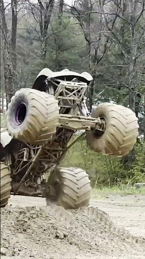 War Wizard Monster Truck Freestyle Highlights!