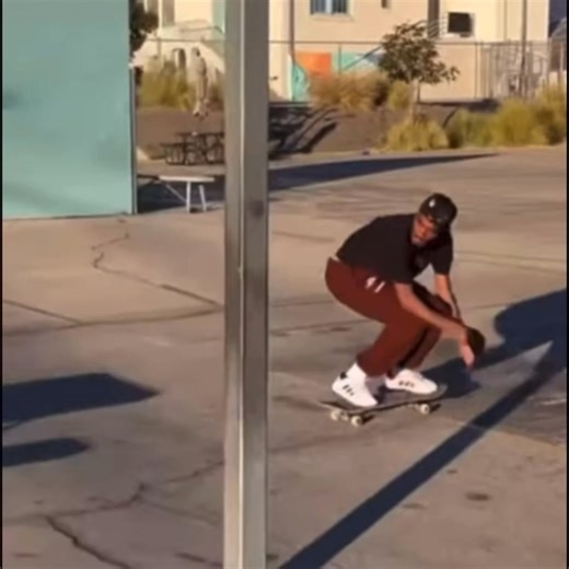 “Who’s your favourite skater? @jimgreco @andrewreynolds @crazymonk_streetknowledge @knoxg42 @thatsonme @tyshawn and…” - @eyedress Tyshawn’s Switch Ollie over this picnic table the long way from flat is sick but after seeing a new angle of the trick and spotting just how high he got over it we had to make this quick-hit remix of it and a few other tricks we’ve seen him do over tables to show you, set to a tune by @eyedress From the pop and speed he hits the SW Ollie, Kickflip and Nollie Hardflip 