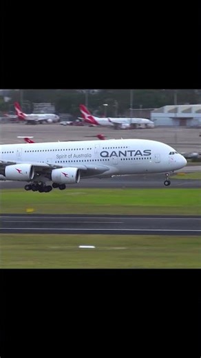 Amazing Qantas A380 Landing at Sydney Airport! ✈️🔥 #shorts #aviation #planes