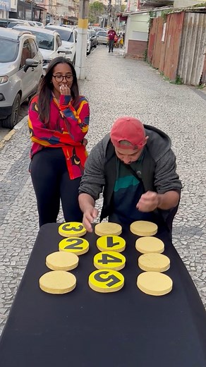 448K views · 2.2K reactions | Memory Challenge #171 易 Two players compete to see who can get the numbers from 1 to 10 the fastest! ⚡ | Larissa Carreiro | Facebook