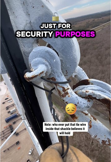 Expert Rust Removal on Construction Tower