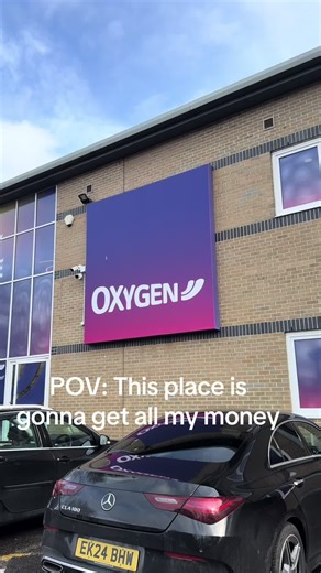 Visiting @Oxygen Freejumping Rayleigh for the first time with my middle one. Such a great place will definitely be back with my other children too. Great for all ages and even has an inflatable as well as the football and loads of trampoline and jump options. #oxygenrayleigh #trampolinepark #daysoutwiththekids #familyactivities #familyfun