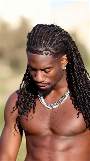 מה אתם חושבים על השיר החדש רוזגולד? לכו לשמוע ❤️ Go check out my new song “ Rose Gold”