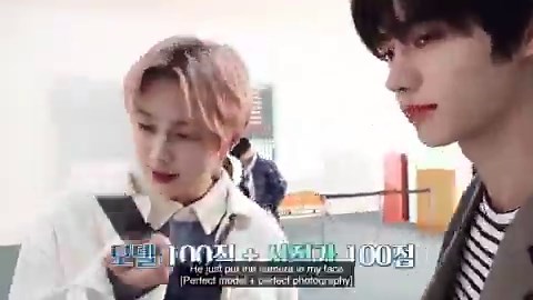 🦊: Sunghoon hyung took this for me🦊: It’s better than you’d expect, right?🐧: It's nice🦊: He just pointed the camera to me so I made a peace sign🐧: It was over there as a prop🐥: 👍 🦊: Ni-ki approves as well 😆#SUNOO #SUNGHOON #NI_KI