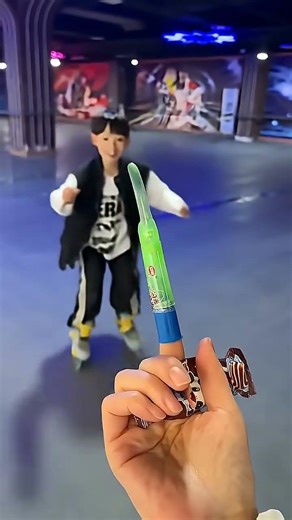 哼！可恶的小意！偷走了我的棒棒糖！ #快乐 #玩的开心 #funny #cute