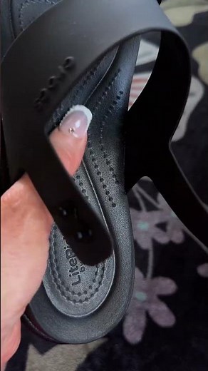 Crocs Brooklyn Low Wedge Sandal Review: The Best 2026 Lightweight & All-Day Comfort Platform Sandals