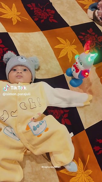 My first toy 😍#imenjoymyfirsttoy #happybaby #babyboy #viraltiktok #CapCut