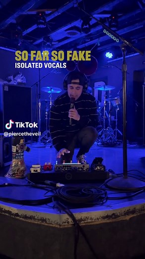 So Far So Fake by Pierce The Veil: Lyrics and Meaning