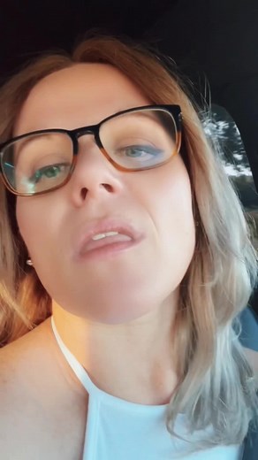 This was a #rushed #job during traveling, but a #chalenge for you! Can you handle 10 #countdown ? What a #joi working with you! Also, don’t comment on my need for braces! Unless you want to help me get them 🤷🏼‍♀️ 😘 #goodboy #kinktok #domme #fypage