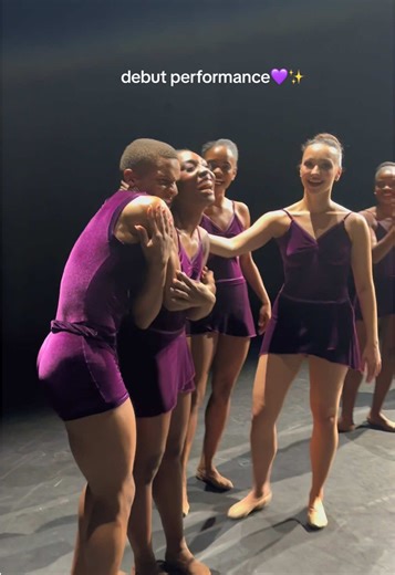 debuted in William Forsythe’s “The Barre Project” this weekend and it was CRAZYYY !!!!!💜✨ so so grateful for the experience omg #tourlife #ballet #blackballerina