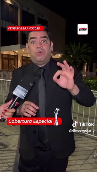 Rafael Bobadilla: Comediante del Año y Sus Agradecimientos