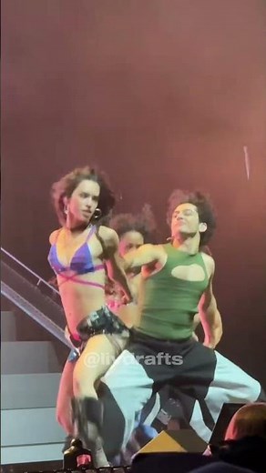 KATSEYE “ Gnarly “ Dance Break Daniela’s solo Live @ The Beautiful Chaos Tour in Irving, TX ✨