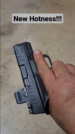 Springfield HellCat OSP w/ M-Carbo trigger kit, Holosun EPS Carry, and Springer Precision Base pad.