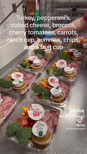 The Lunch Lady 🍔🍕 (@patsyramsey62)’s videos with original sound - The Lunch Lady 🍔🍕