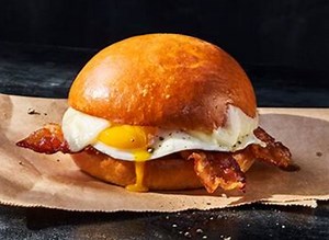 6 Fast-Food Restaurants That Use Real Whole Eggs—Not That Fake Stuff