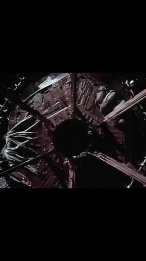 Exploring the Parallel Universe in Red Dwarf