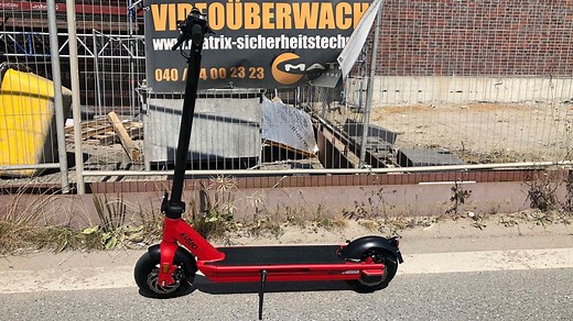 E-Scooter im Praxis-Test: Der Elmoto Kick mit dem Trick