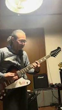 【歪みの広場】ファイヤーバードを持つと弾きたくなる、”Johnny B Good”！エピフォンファイヤーバードと歪みペダルは弊社ファッツクランチDX！WebショップBASEで販売中！