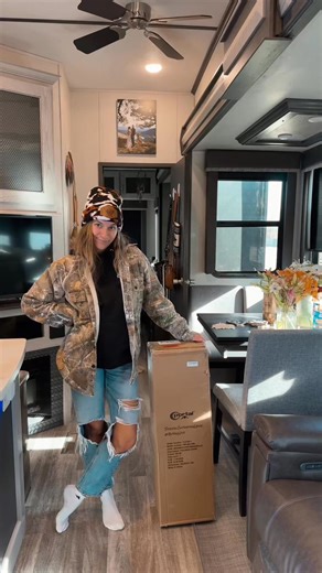 Open my package with me🥰 . . . . . . #chairs #chair #swingchair #campingchair #campingchairs | Ester Camper livin