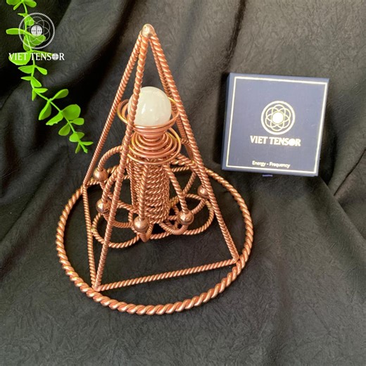 Nubian Copper Pyramid With 144mhz Harmonizer - Sacred Cubit Energy Generator - EMF Protection Device - Pure Red Copper Meditation Tool - Etsy Australia